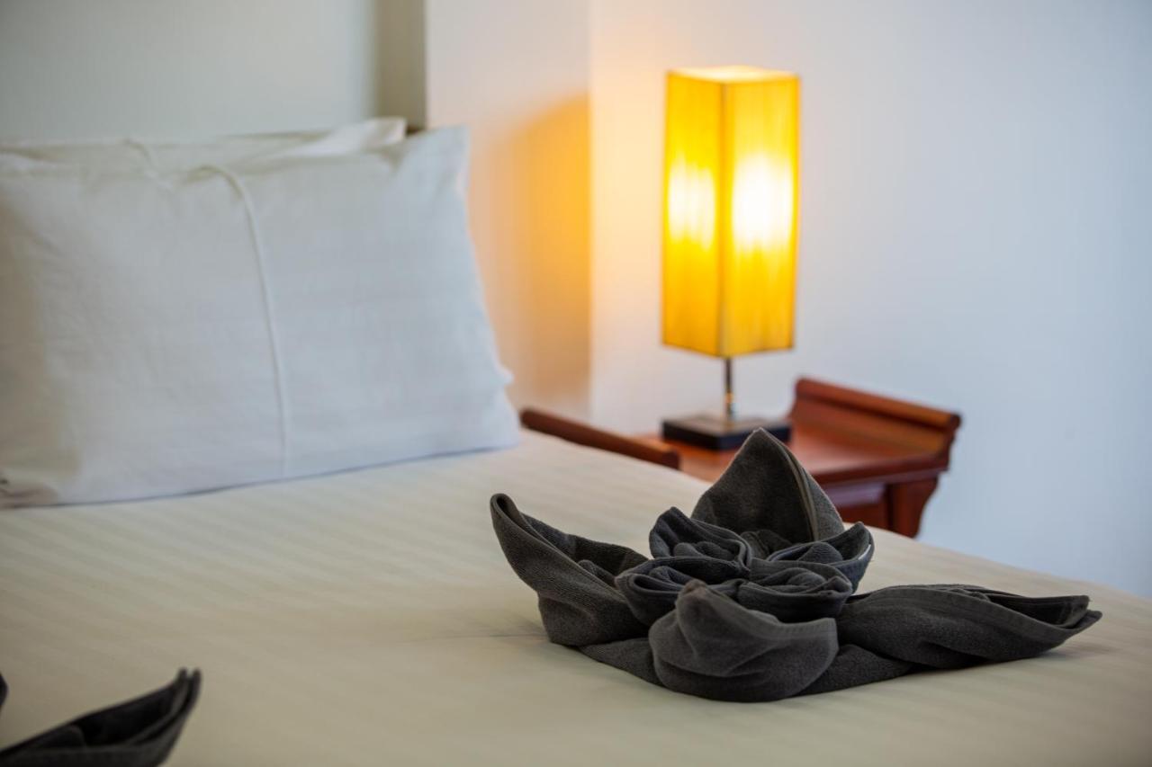 Brodie Rawai Resort Nai Harn Екстер'єр фото